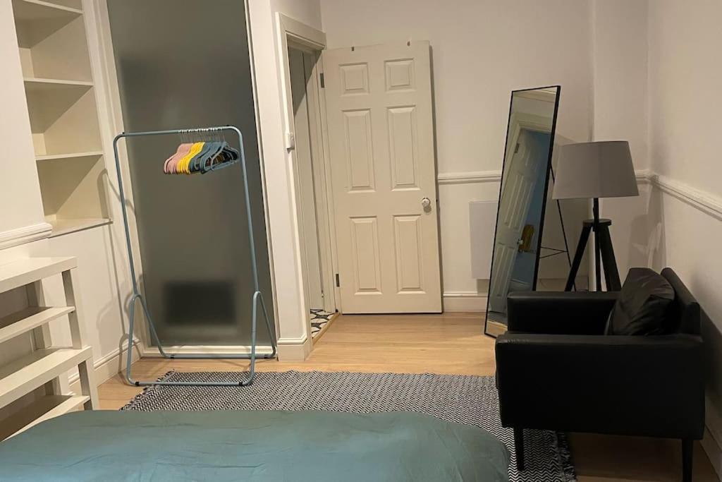 Ferienwohnung The Flat With The Heart London Exterior foto